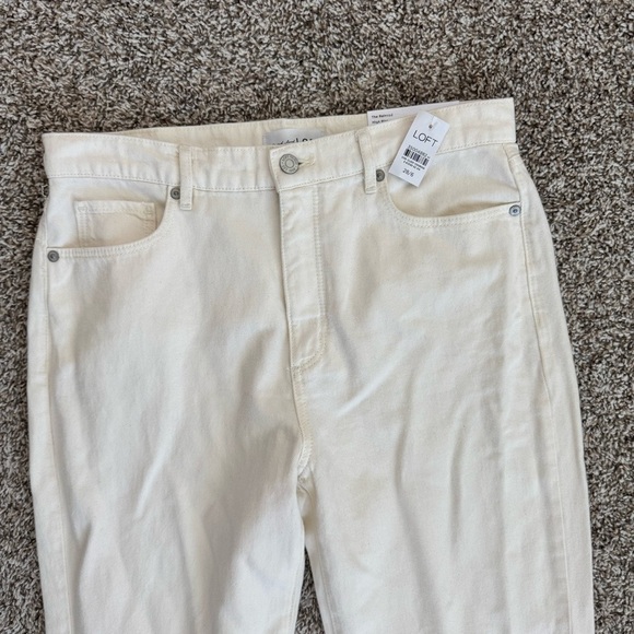 LOFT NWT High Rise Full length Straight Jeans In Popcorn Size 28 - Picture 5 of 9